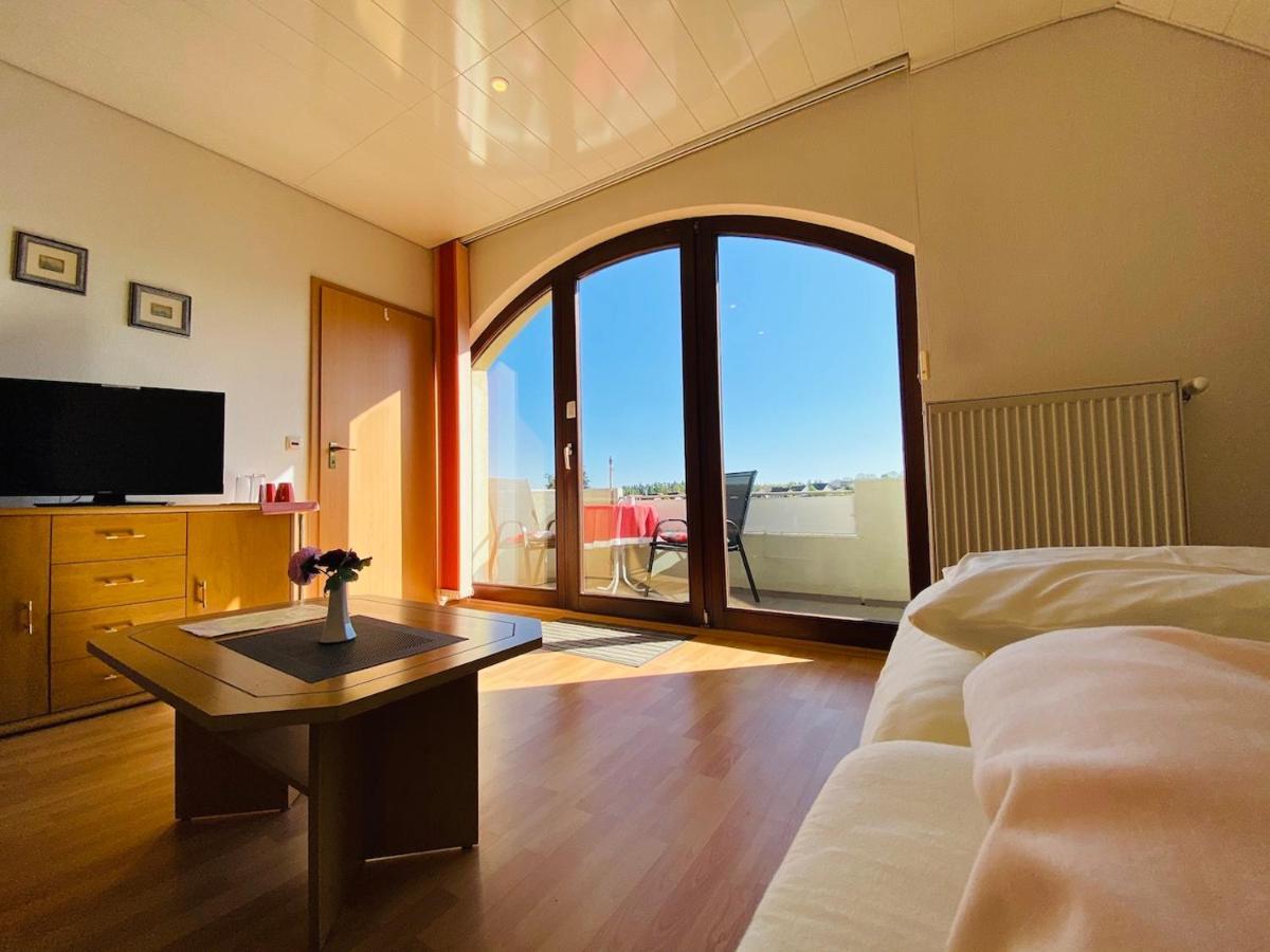 Pension Schmitt Waldfenster Ngoại thất bức ảnh
